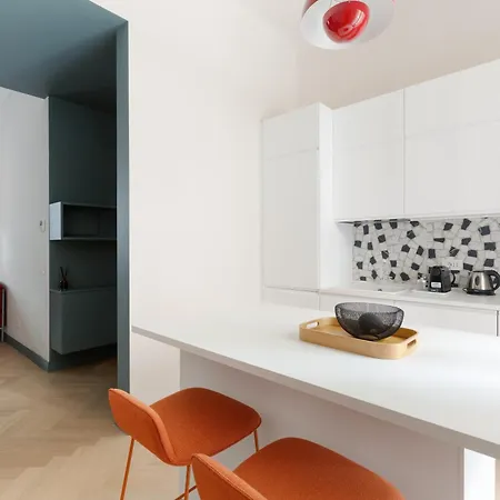 Guesthost - Piazza Ascoli Cosy * 밀라노