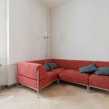 아파트 Guesthost - Piazza Ascoli Cosy 밀라노