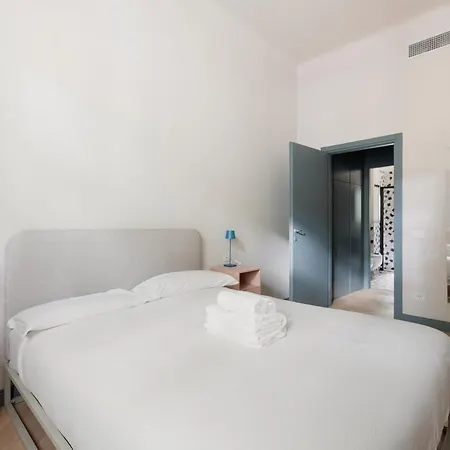 Guesthost - Piazza Ascoli Cosy