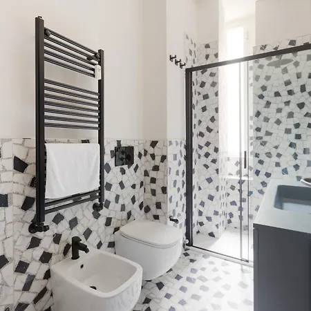Guesthost - Piazza Ascoli Cosy Apartment Mailand