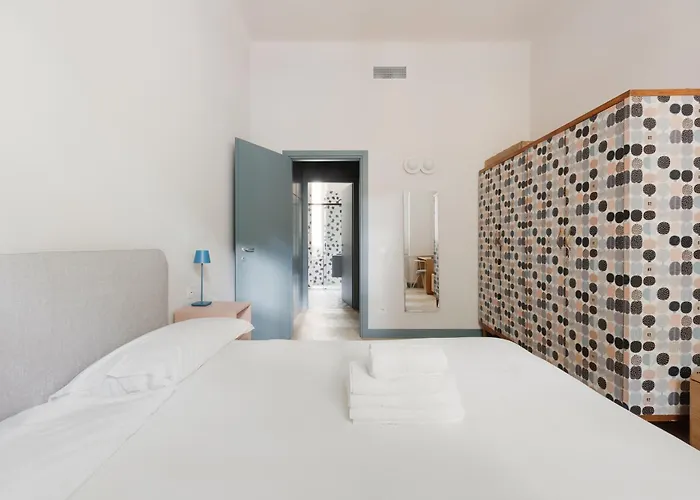 Guesthost - Piazza Ascoli Cosy * Milano